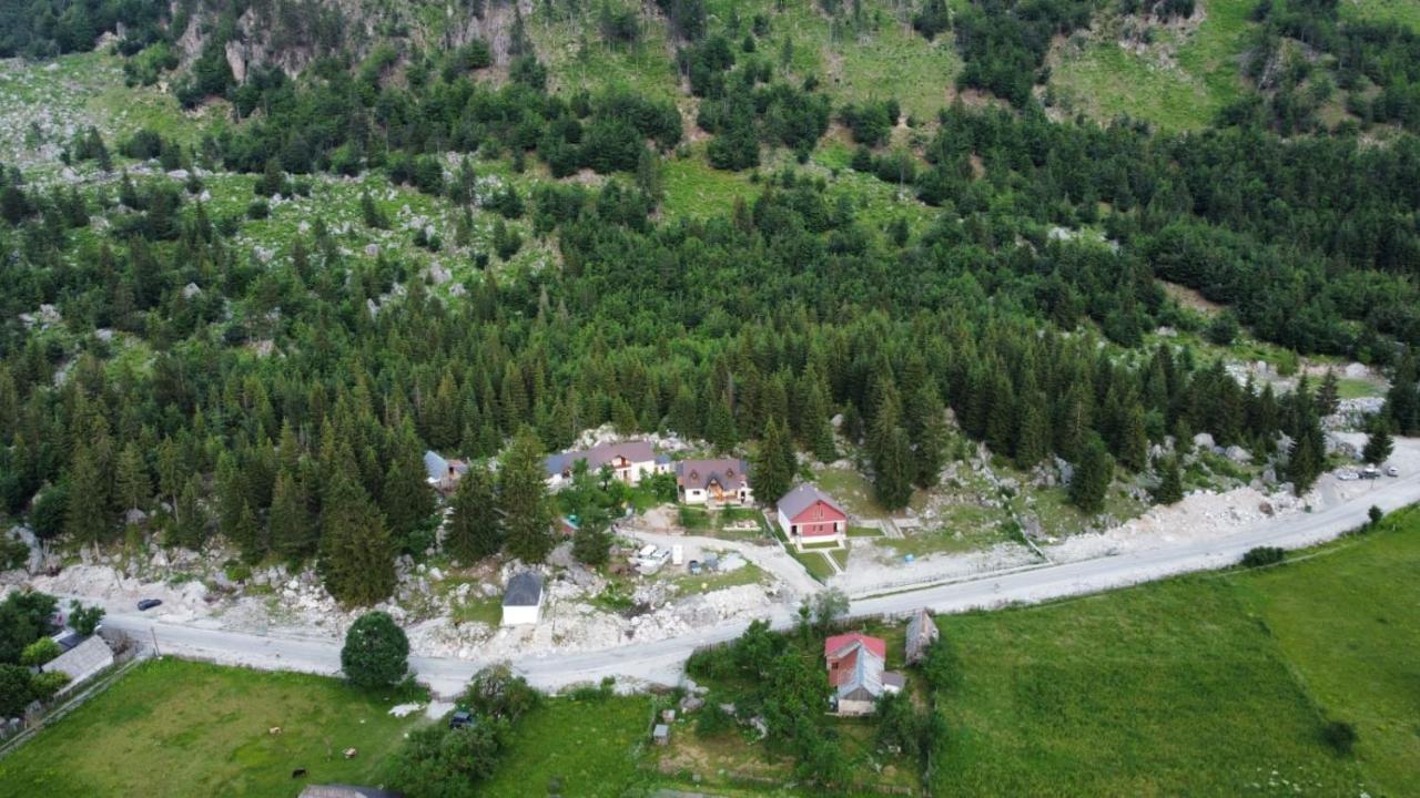 Bed and Breakfast Bujtina Arlindi Valbone Exterior foto