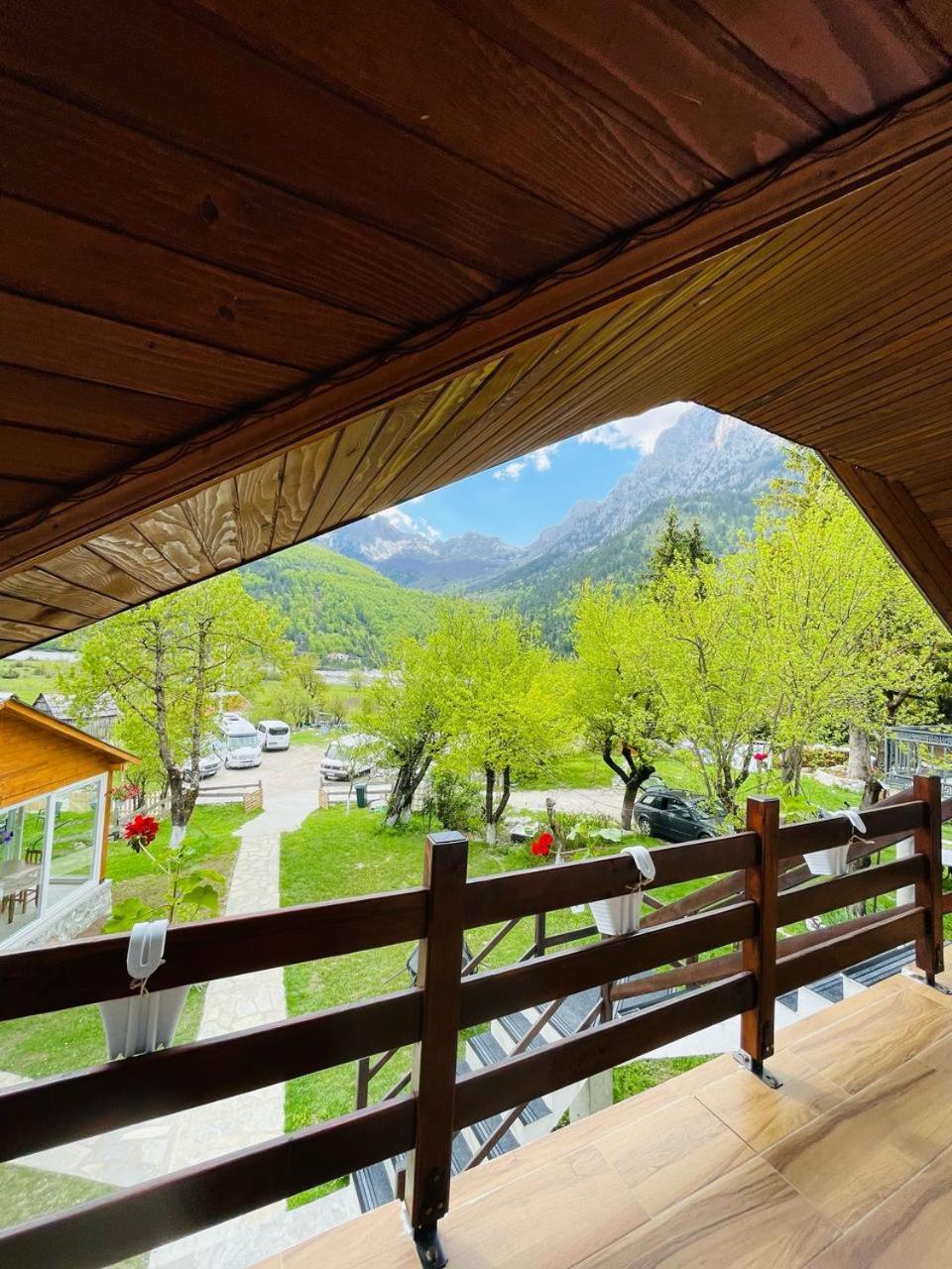 Bed and Breakfast Bujtina Arlindi Valbone Exterior foto