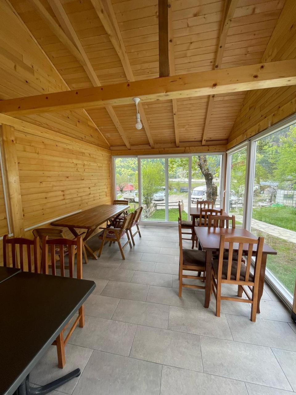 Bed and Breakfast Bujtina Arlindi Valbone Exterior foto