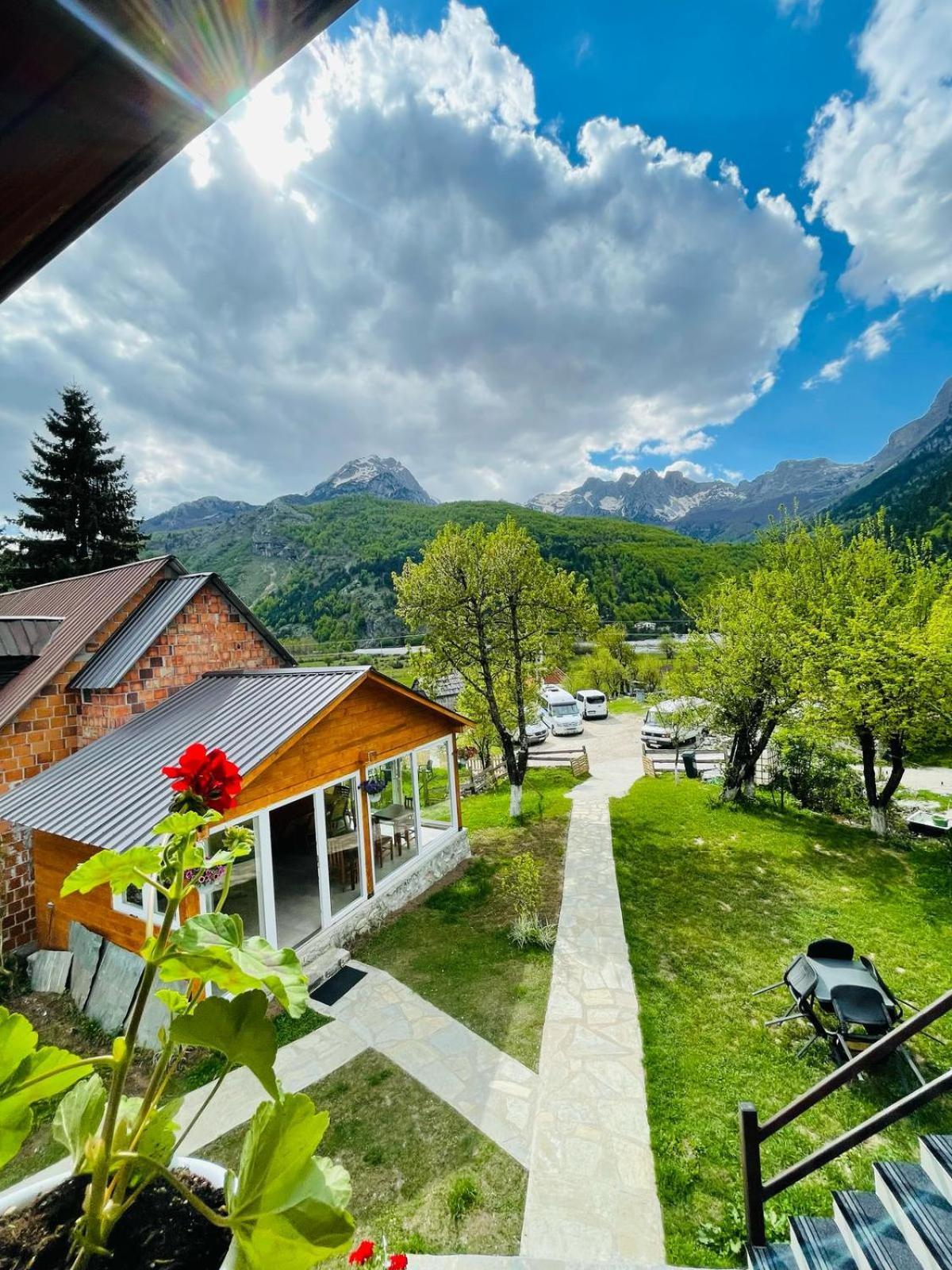 Bed and Breakfast Bujtina Arlindi Valbone Exterior foto