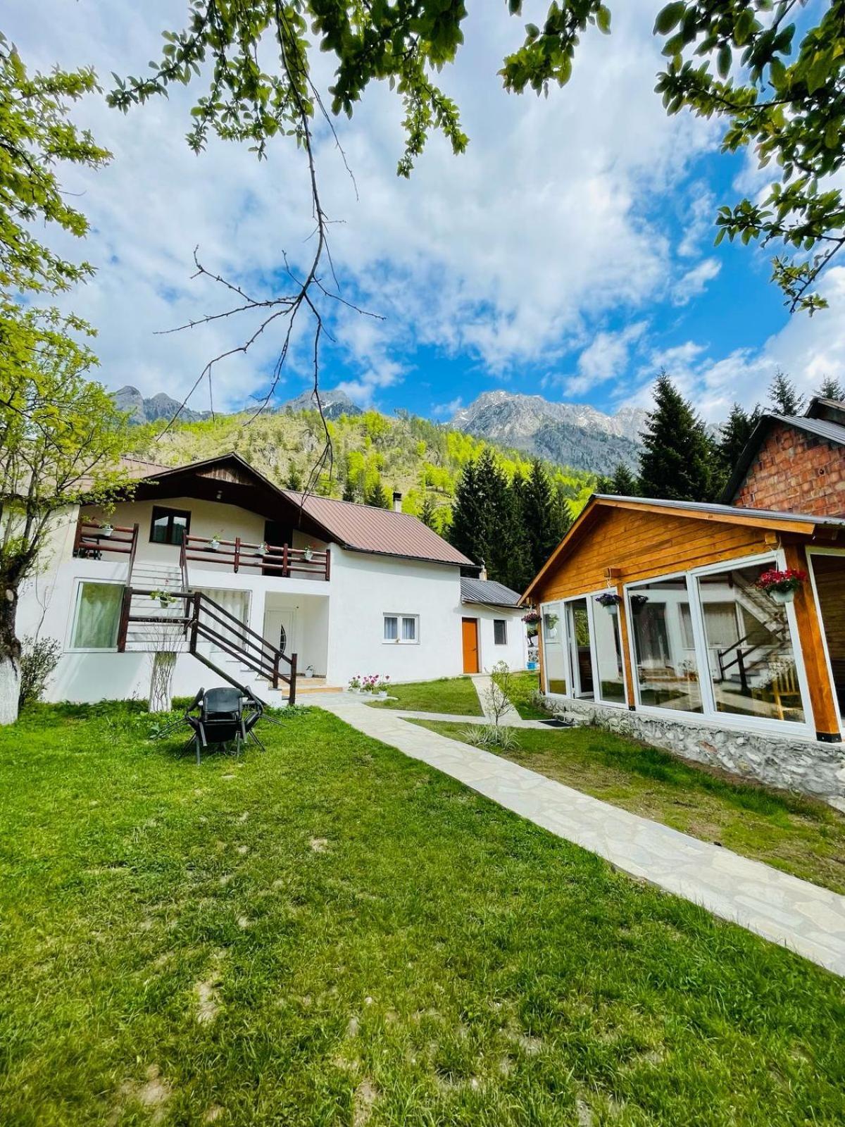 Bed and Breakfast Bujtina Arlindi Valbone Exterior foto